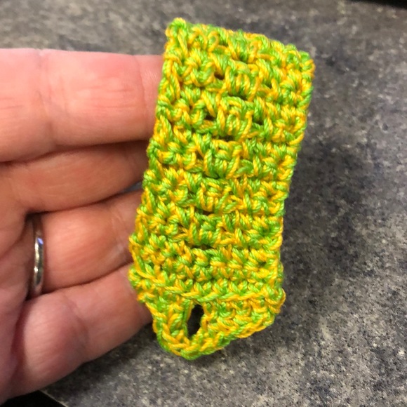 🏵Handmade crocheted “finger” key ring - Picture 2 of 3